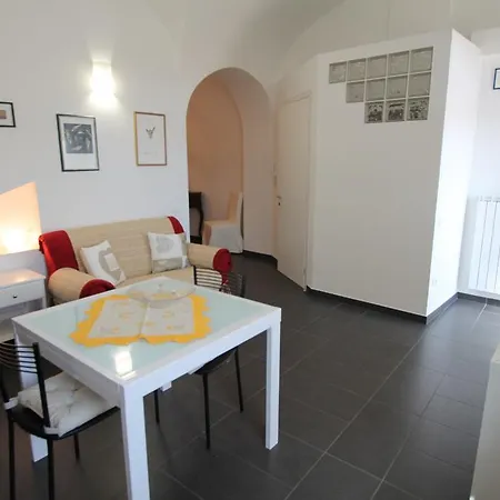 Castello 20 Apartment Montescudaio Exterior photo